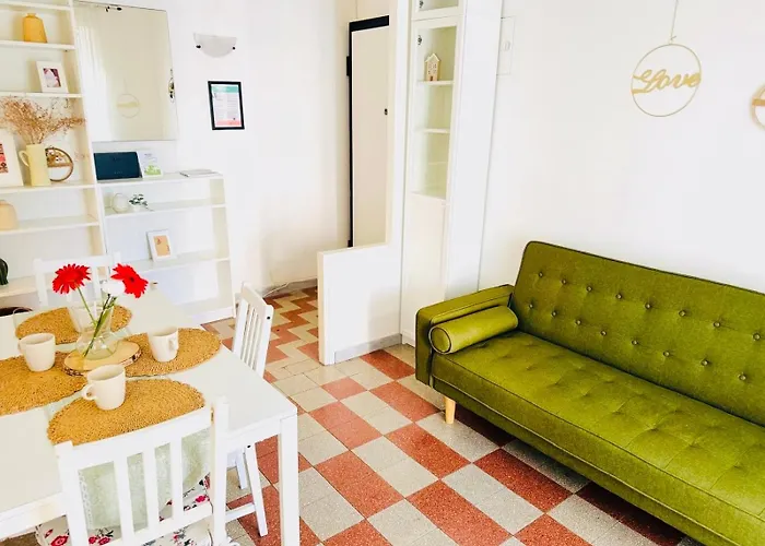 Monteverde 61 - Quiet With Easy Transport To Center - By Homes * Rome